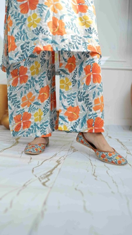 Sunlit Bloom 2 Piece Unstitched X Khussa (Combo Set)